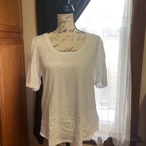 Old Navy white t-shirt